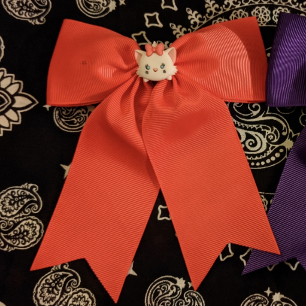 😻Aristocat Bow Hair clip 😻